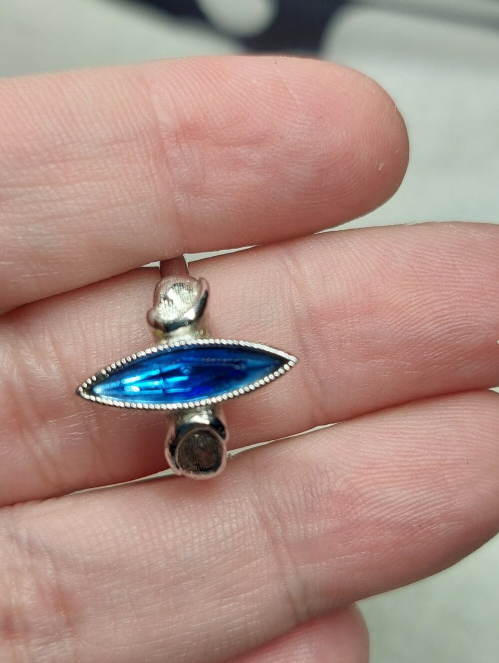 Adjustable Sarah Coventry Sterling Silver Blue Marquise Glass Ring